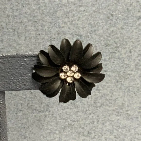 Rhinestone Flower Pierced Earrings 1 In Black Retro Glam Bling Vintage Elegant - Picture 4 of 6